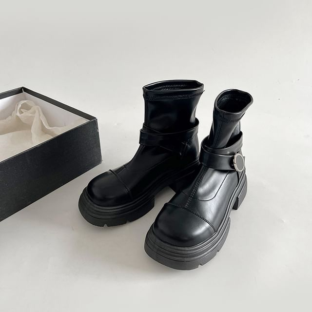 Platform Panel Short Boots Buckled