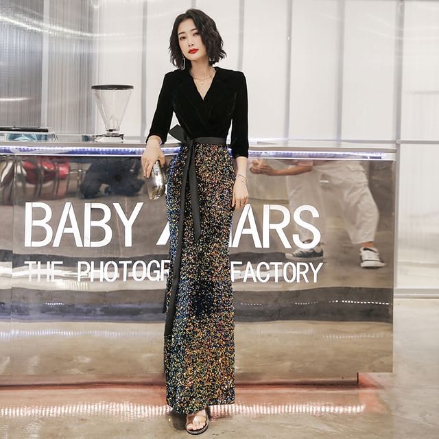 Gown Designs) Neck (Various Sequin 3/4-Sleeve Evening Notch Panel