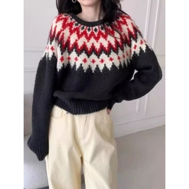 Crew Neck Patterned Sweater