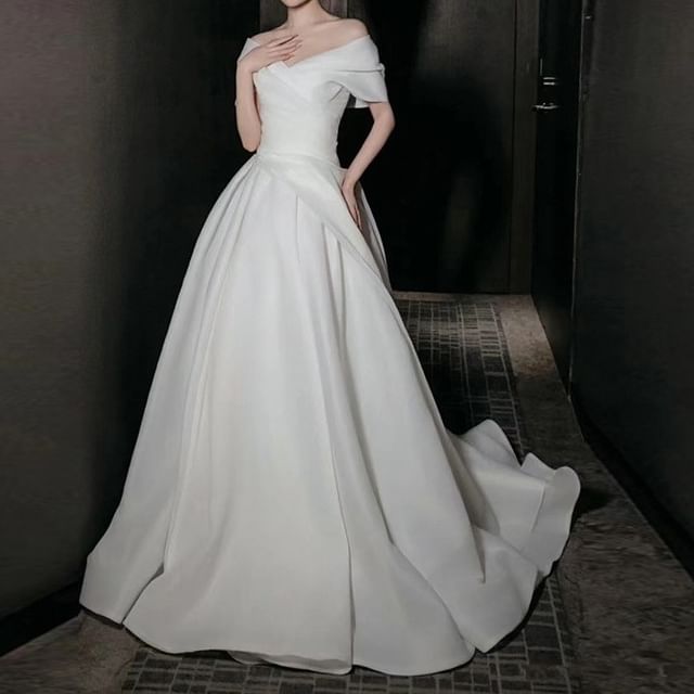 Wedding Gown Plain Sleeveless Off-Shoulder Ball