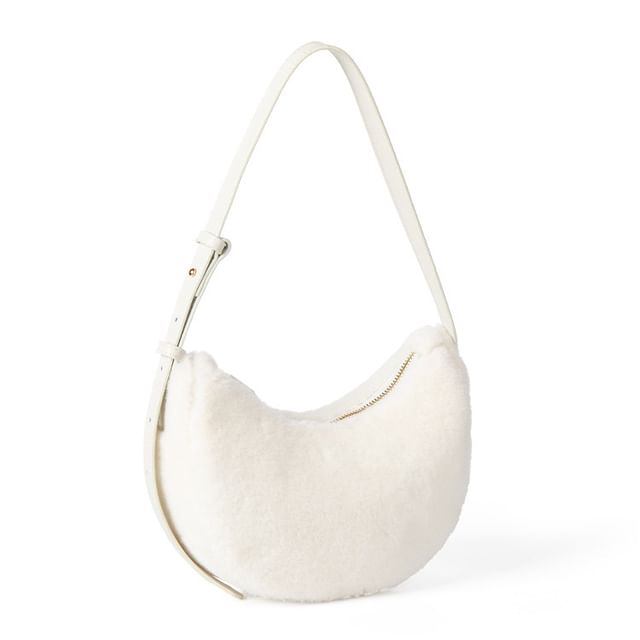 Plain Fluffy Shoulder Bag
