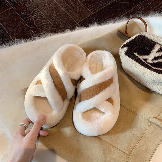 Plain Fleece Cross Band Slide Sandals