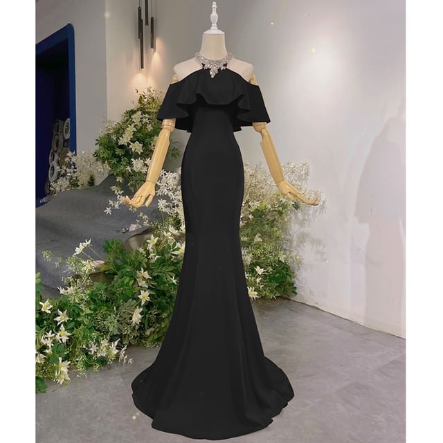 Off-Shoulder Plain Ruffle Mermaid Evening Gown
