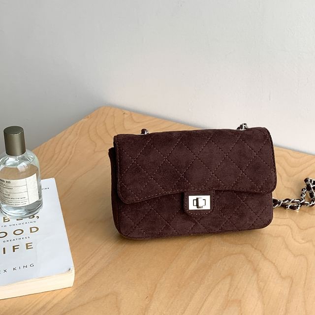 Chain Strap Quilted Flap Crossbody Bag