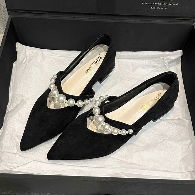 Pointy Faux Peral Strap Low Heel Mary Jane Shoes