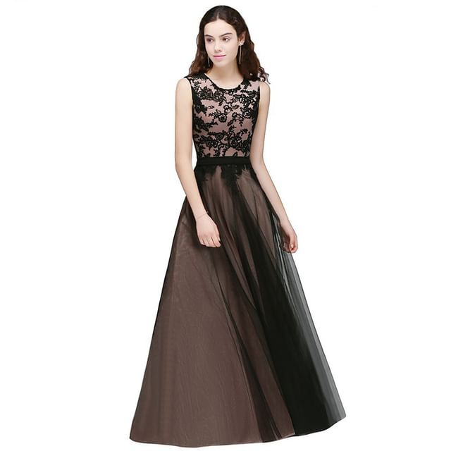 Sleeveless Crewneck Lace A-Line Evening Dress