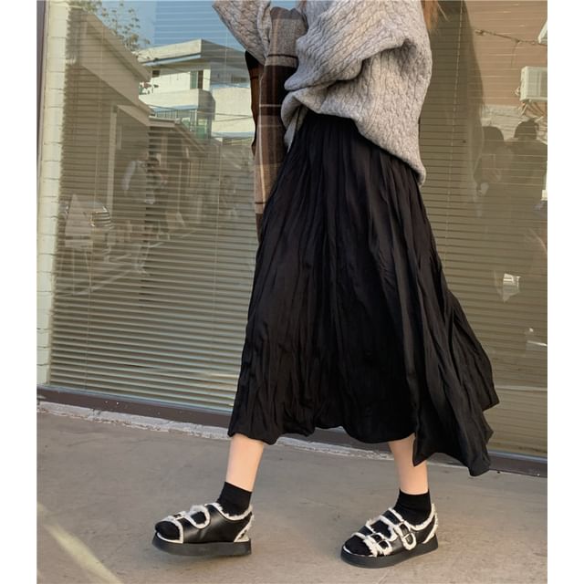 Shirred A-Line Skirt with High Rise and Solid Design