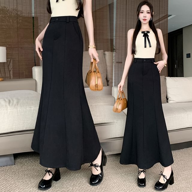 Flowing Mermaid Skirt with High Waist and Solid Panels