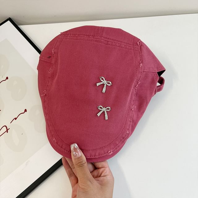 Plain Bow Distressed Flat Cap