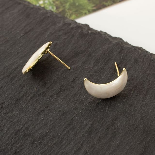 Moon Ear Stud / Clip-On Earring
