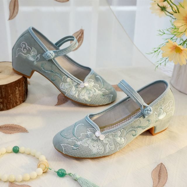 Block Heel Embroidered Shoes