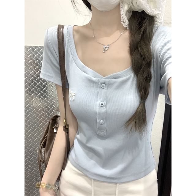 Short-Sleeve Scoop Neck Bow Embroidered Slim Fit Crop T-Shirt