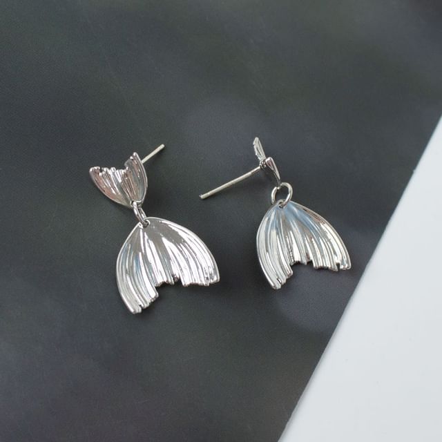 Fish Tail Stud Earring / Clip-On Earring