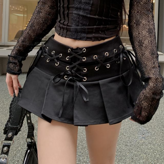 Camisole Top and Grommet Pleated Skirt Set