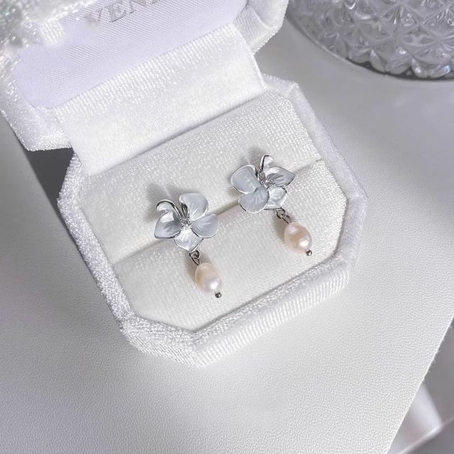 / Pearl Flower Clip Drop Faux On Earring