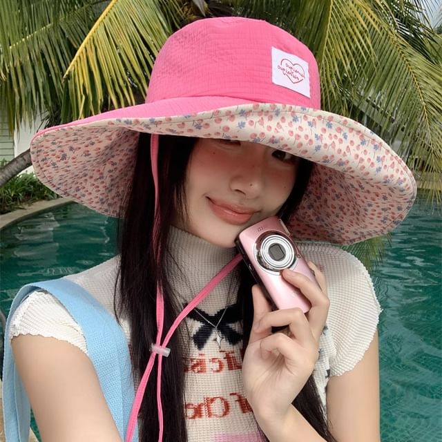 Sun Print Floral Applique Heart Hat