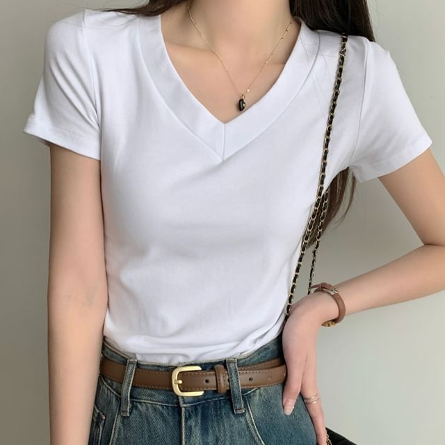 Plain V-Neck Short-Sleeved T-Shirt