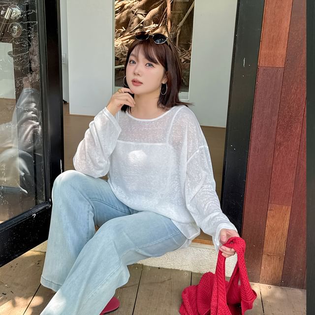 Plus Size Long Sleeve Round Neck Open Back Plain Tee