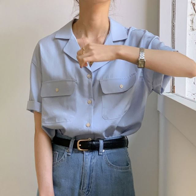 Two-Tone Short-Sleeve Shirt with Pockets and Colorblock Design