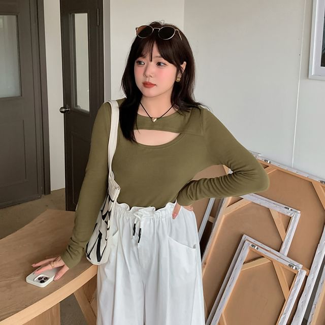 Plus Size Long-Sleeve Crew Neck Cutout Knit Top