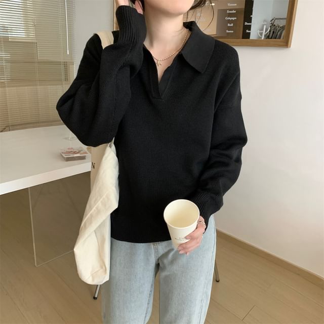 Open Placket Polo Sweater with Classic Cut