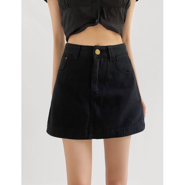 Mid Rise Washed Denim Mini H-Line Skirt