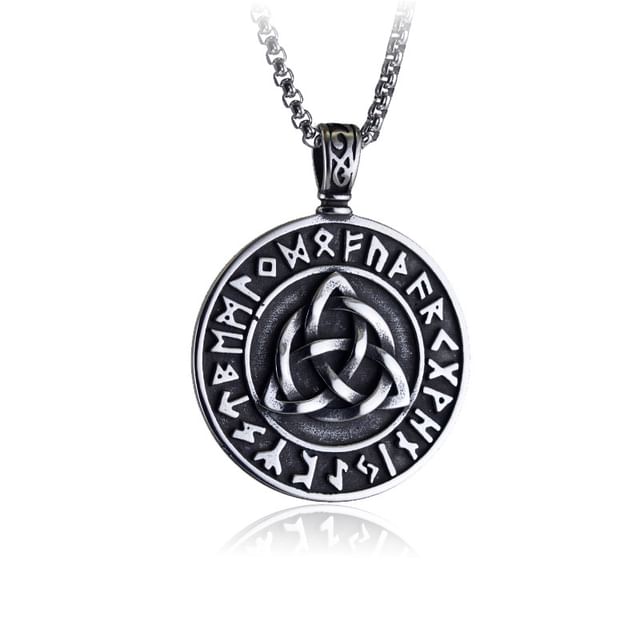 Disc Pendant / Box Chain Necklace