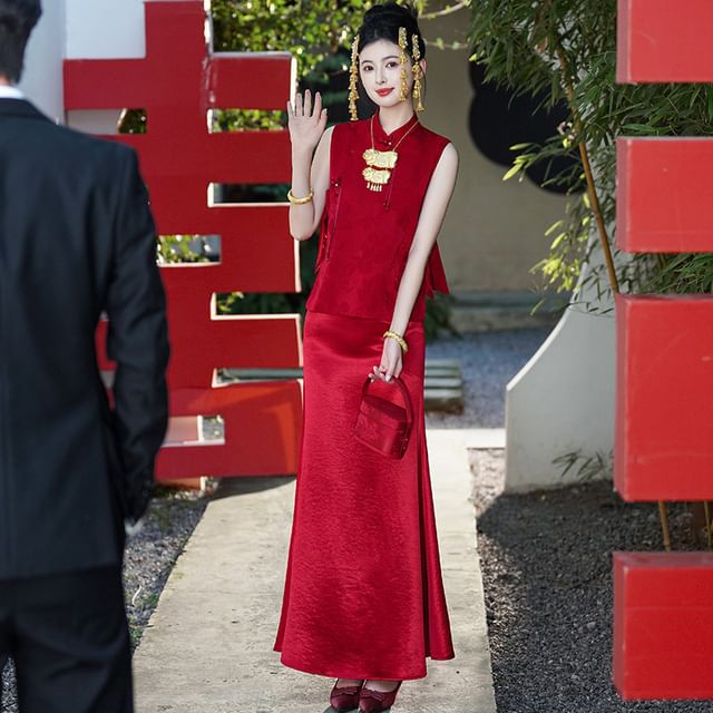 Mandarin Collar Bow Jacquard Frog Closure Chinese Wedding Vest / Spaghetti Strap V-Neck Plain Satin Maxi Trumpet Dress / Set