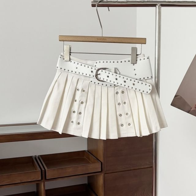 Mid Rise Plain Belted Mini Pleated Skirt