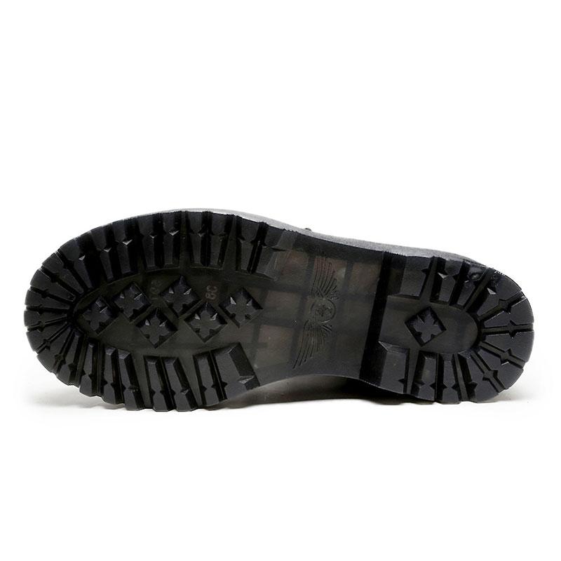 Schwarze Martin-Stiefel aus Leder mit Plateausohle und Schnürung