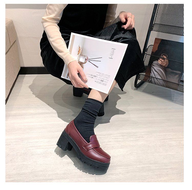 Mocassins à talon épais et plateforme unis BH24