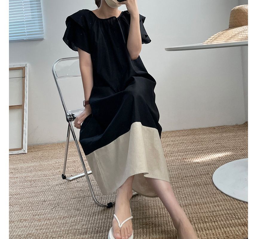 Kurzärmliges, zweifarbiges, gerüschtes Midi-A-Linien-Kleid mit Rundhalsausschnitt aa3