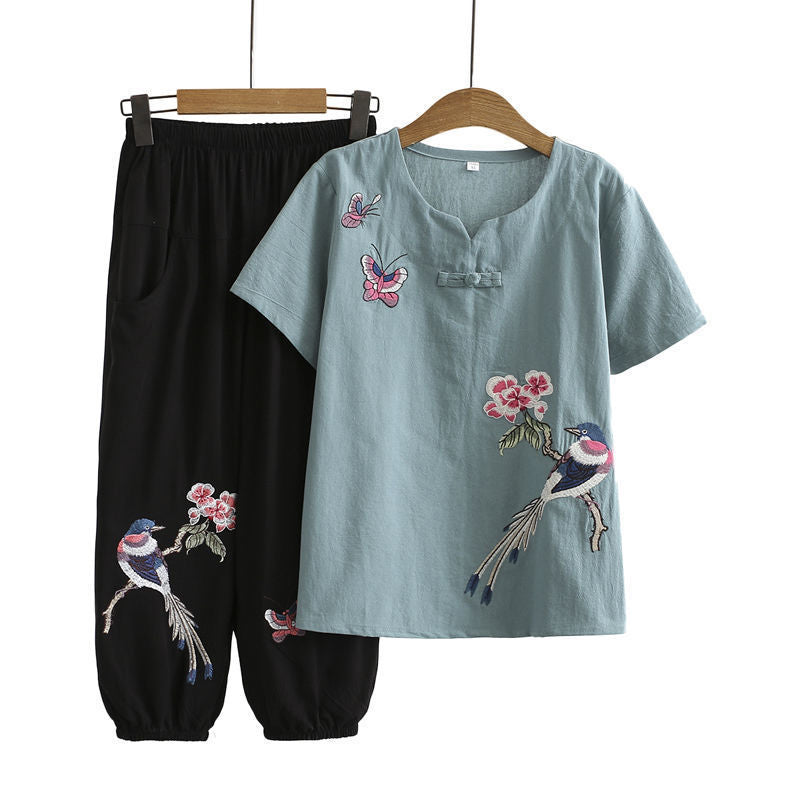 T-Shirt-Hosen-Set mit Vintage-Vogelstickerei und Schnalle