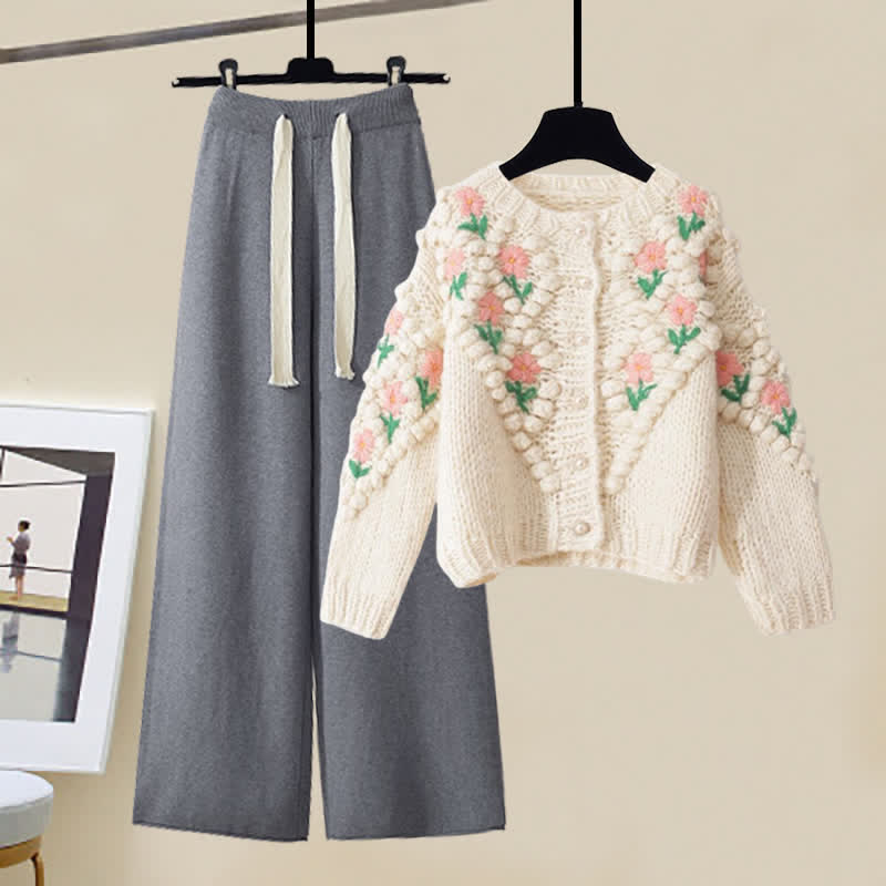 Cardigan en crochet fleuri, pull, pantalon en tricot