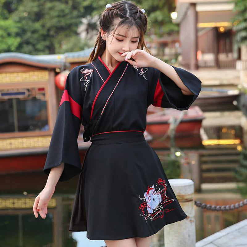 Vintage Fox Embroidery T-Shirt Lace Up Skirt Set