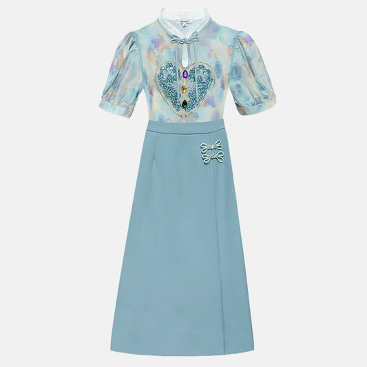 Ensemble chemise et jupe bleue à imprimé coeur