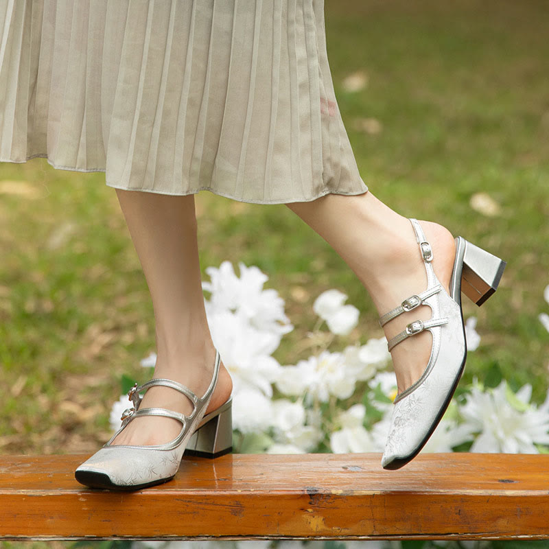 Sandales d'été à talons épais et motif floral vintage