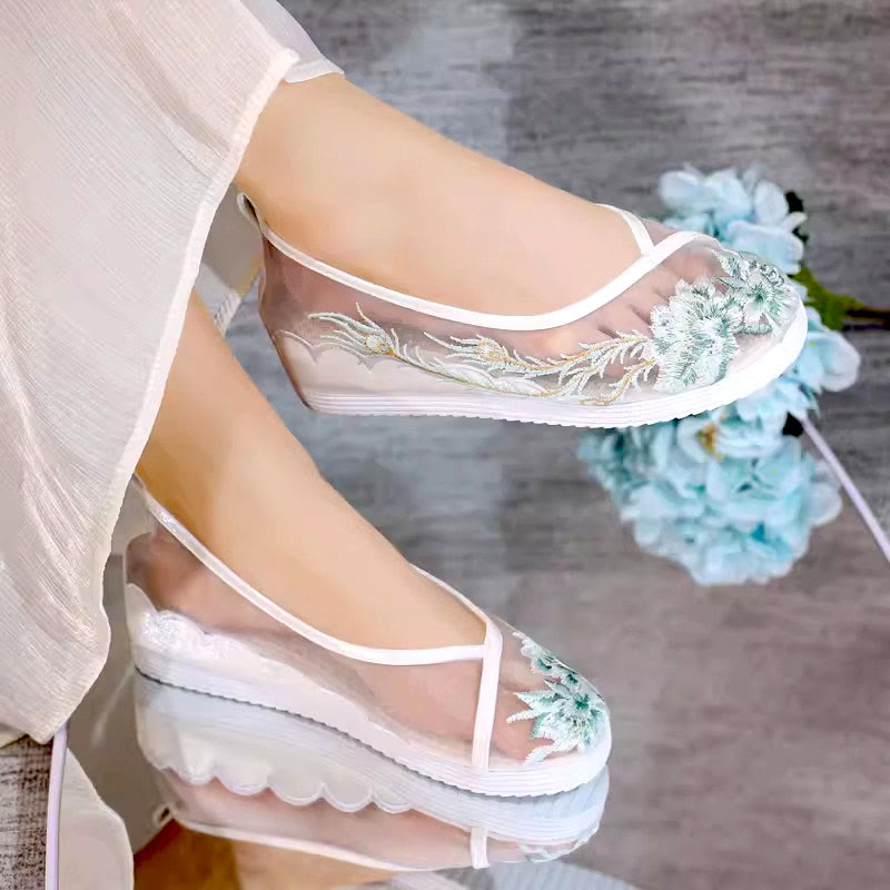 Blue Floral Embroidery Flat Mesh Shoes