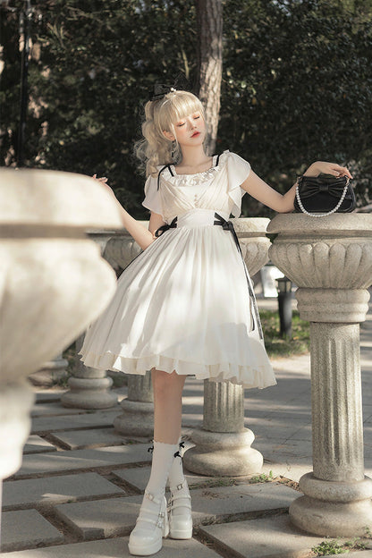 White Moonlight March Chiffon Short-Sleeved Ruffled Sweet Lolita Dress