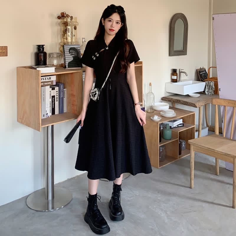 Robe cheongsam élégante à revers noirs en forme de A