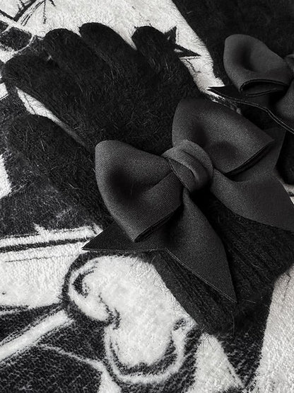 Black Gothic Bowknot Cutout Details at Finger Pads Gloves