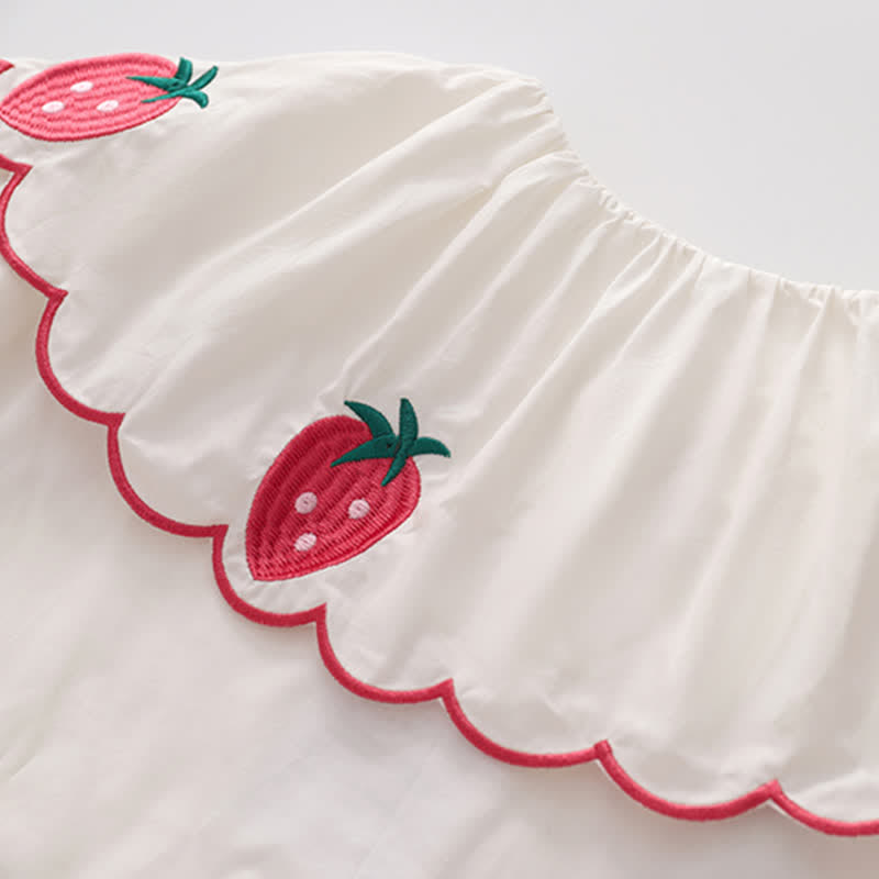 Ensemble chemise et salopette en jean avec col de poupée aux fraises