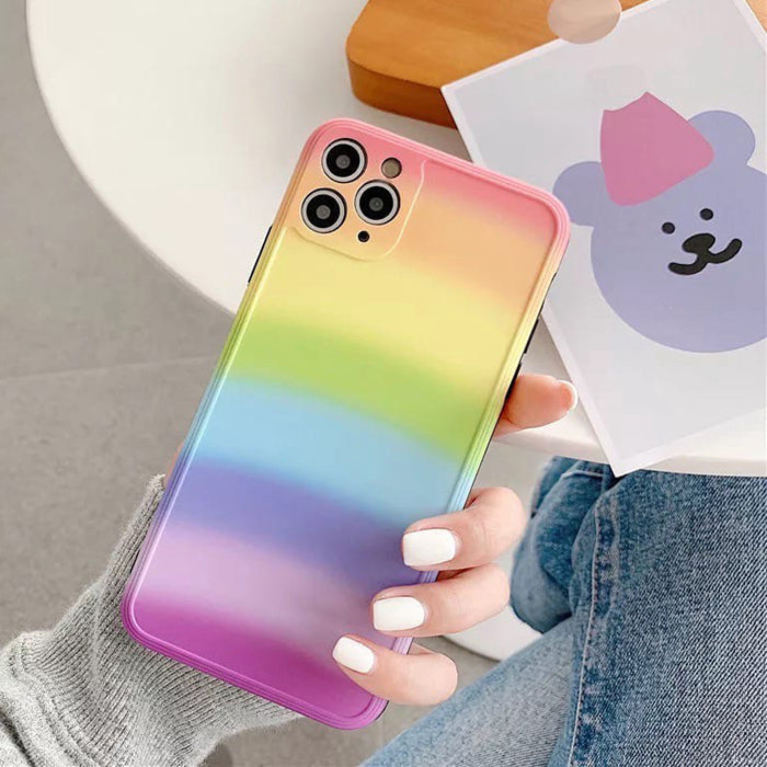 Coque iPhone multicolore arc-en-ciel