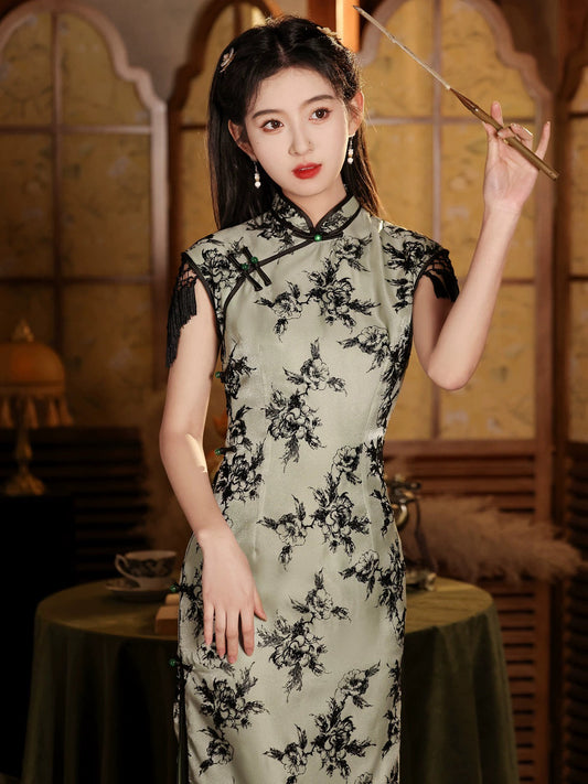 Cheongsam floral de beauté verte