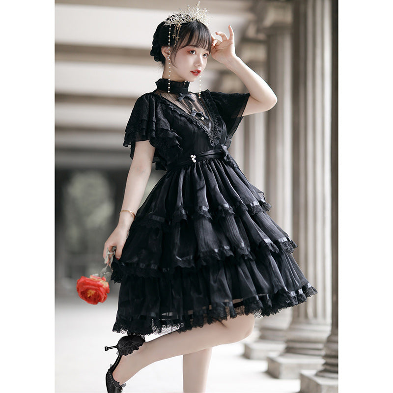 Robe Lolita élégante à col haut et nœud en dentelle