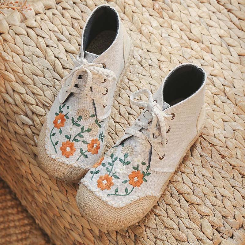 Elegant Embroidery Floral Lace up Canvas Boots