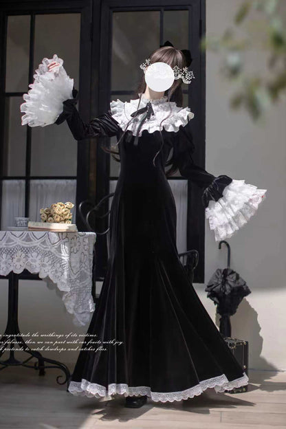 Velvet Gothic Elegant Fishtail Dress with Long Hime Sleeves and Bow - Raven-Feather Poetic Letter