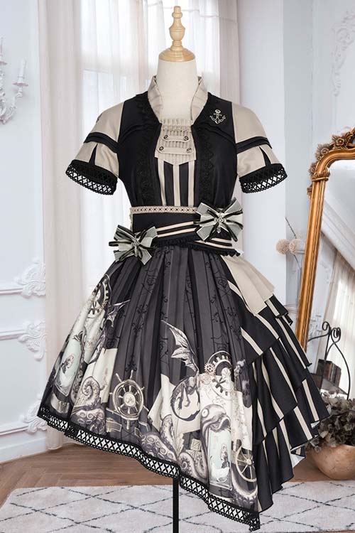 Punk Lolita Short Sleeve Dress with Pirate Boat and Retro Big Hem