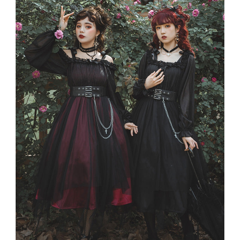 Schwarzes Lolita-Unterkleid mit langen Ärmeln und Kettengürtel