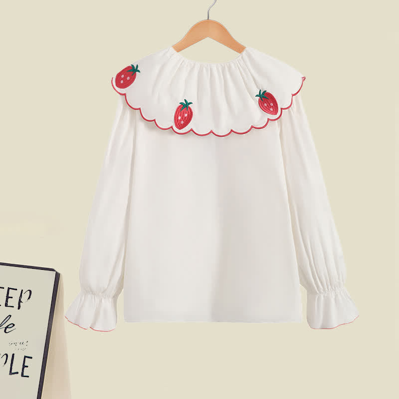 Ensemble chemise et salopette en jean avec col de poupée aux fraises